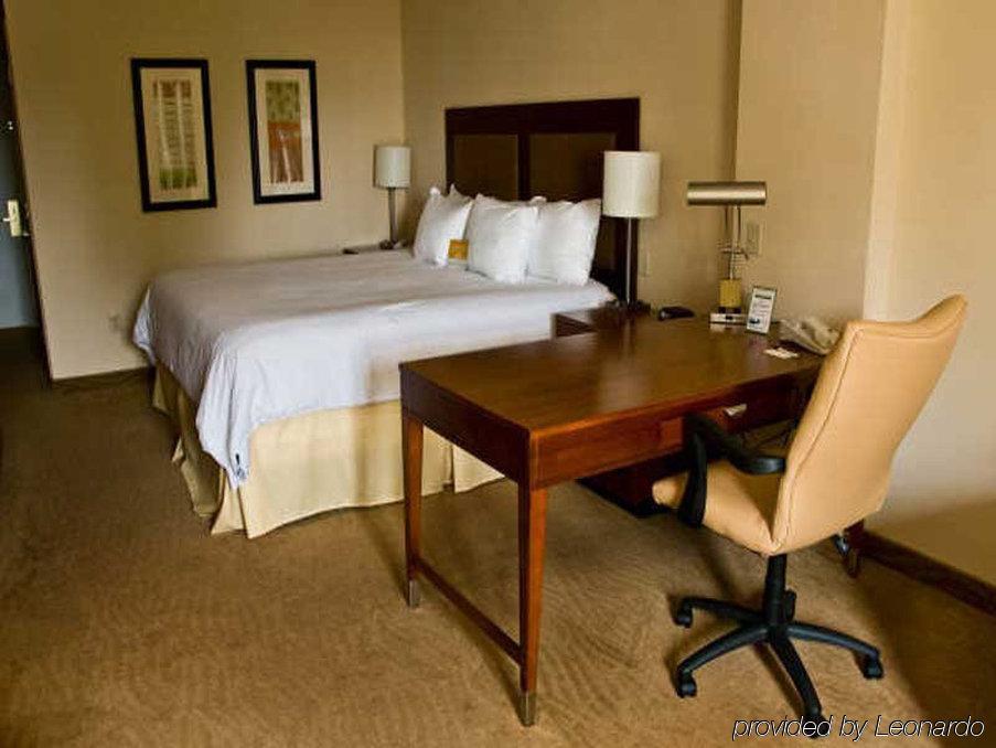 La Quinta By Wyndham Biloxi Hotel Exterior photo